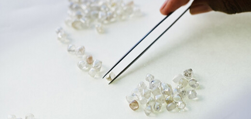Nárust cen diamantů v prvním pololetí 2021 o 14%